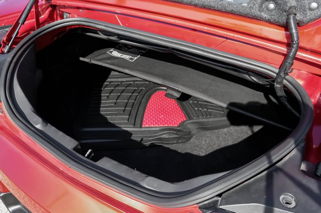 Used 2015 Chevrolet Camaro LT RWD image 44