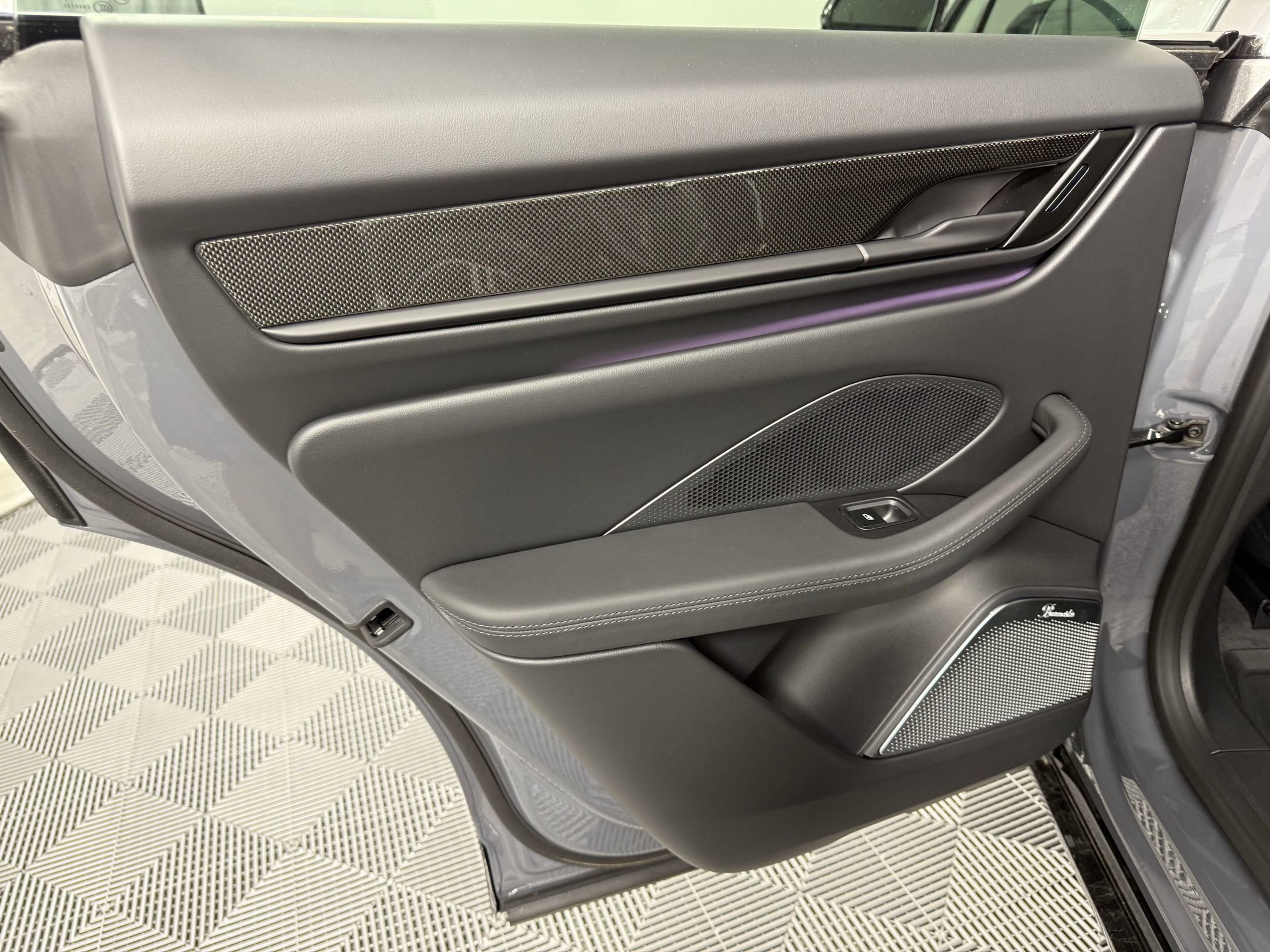 New 2025 Porsche Macan Turbo Electric image 26