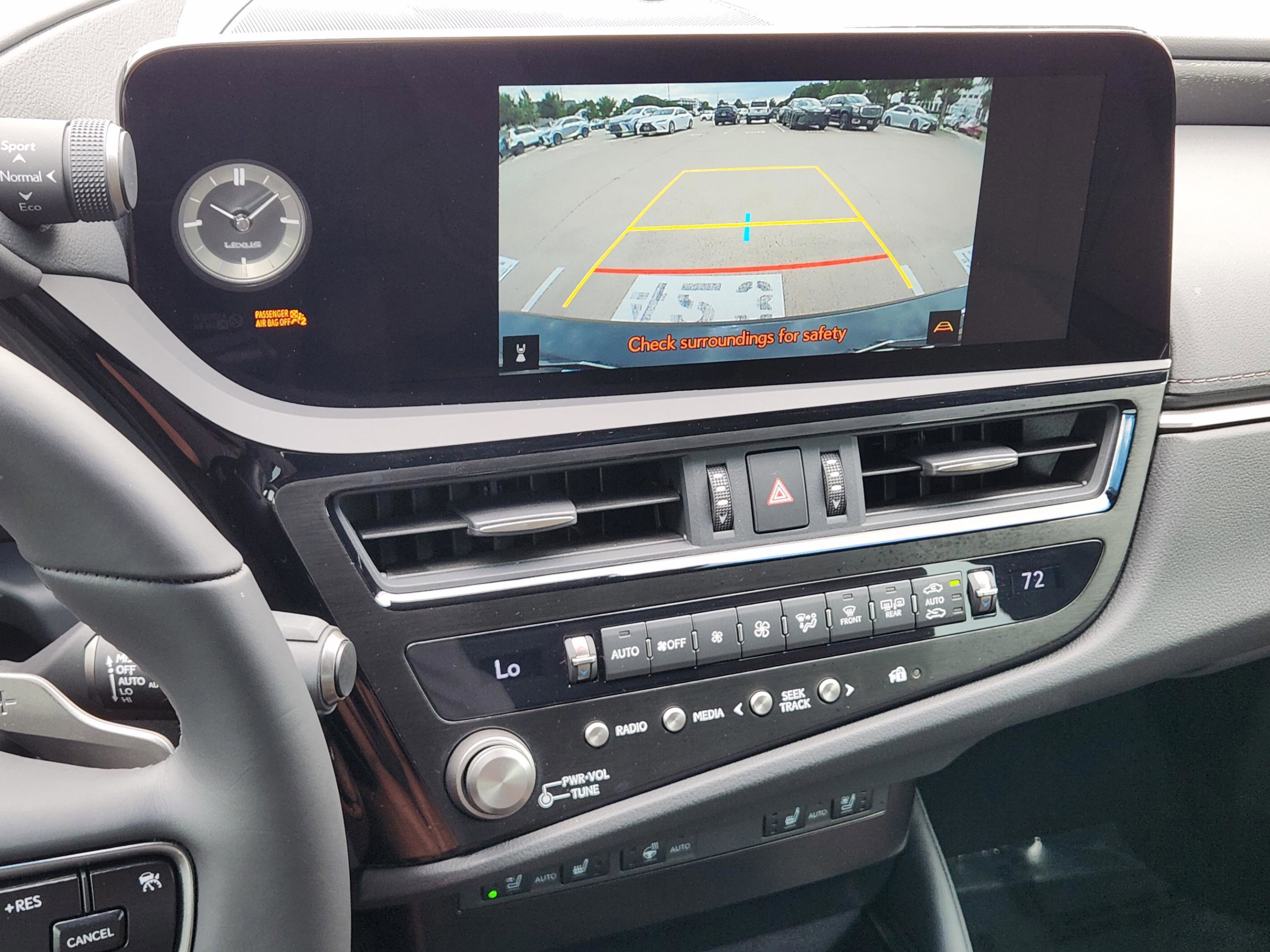 Used 2025 Lexus ES 350 w/ Premium Package FWD image 11