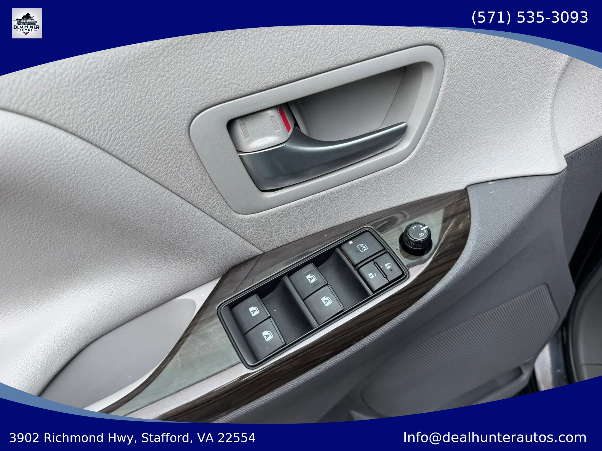 Used 2016 Toyota Sienna XLE Premium FWD image 24