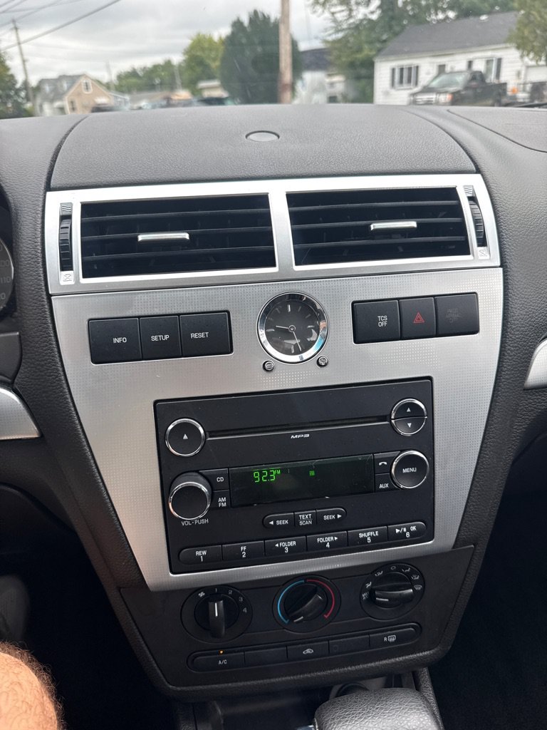 Used 2008 Mercury Milan V6 FWD image 15