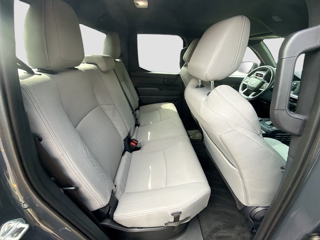 Used 2024 Toyota Tacoma SR5 AWD/4WD image 32