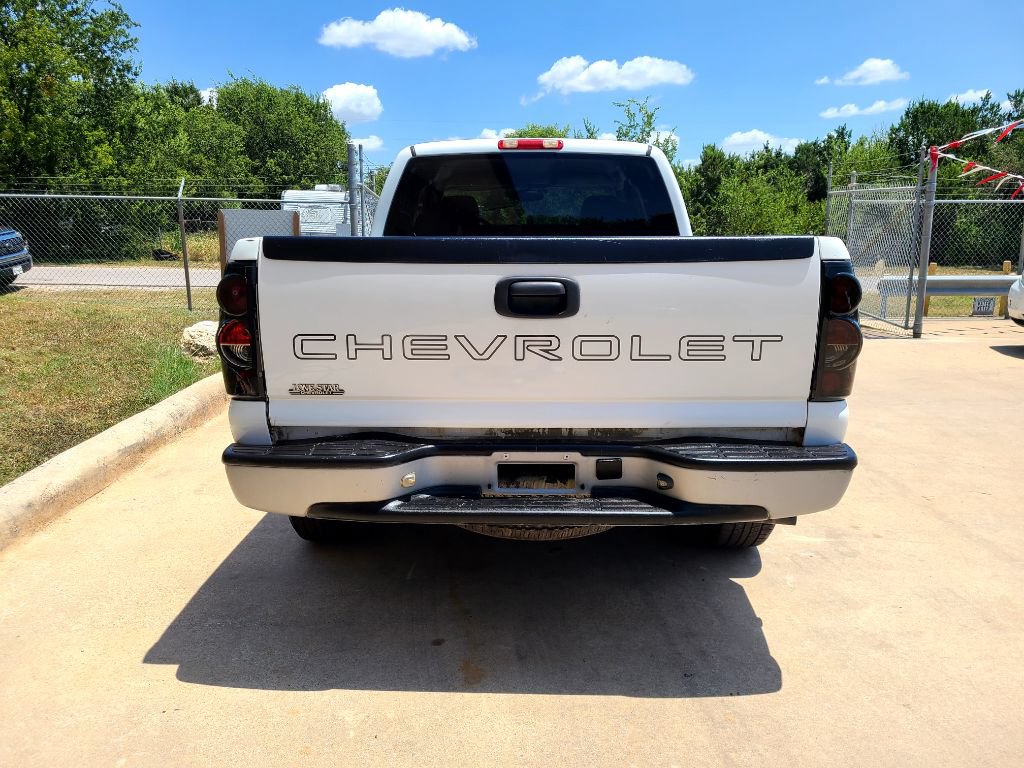 Used 2005 Chevrolet Silverado 1500 W/T RWD image 4