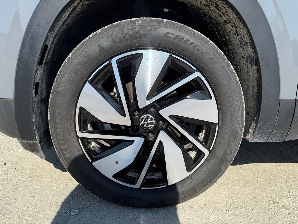 Used 2025 Volkswagen Atlas SEL image 14