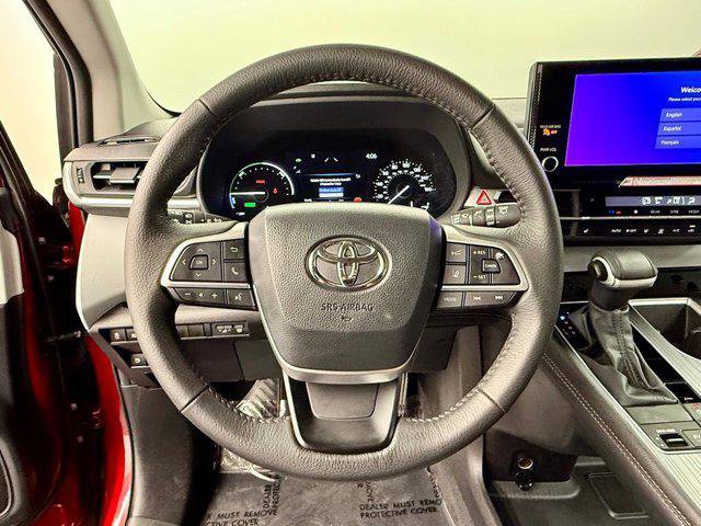 Certified 2025 Toyota Sienna XLE image 24