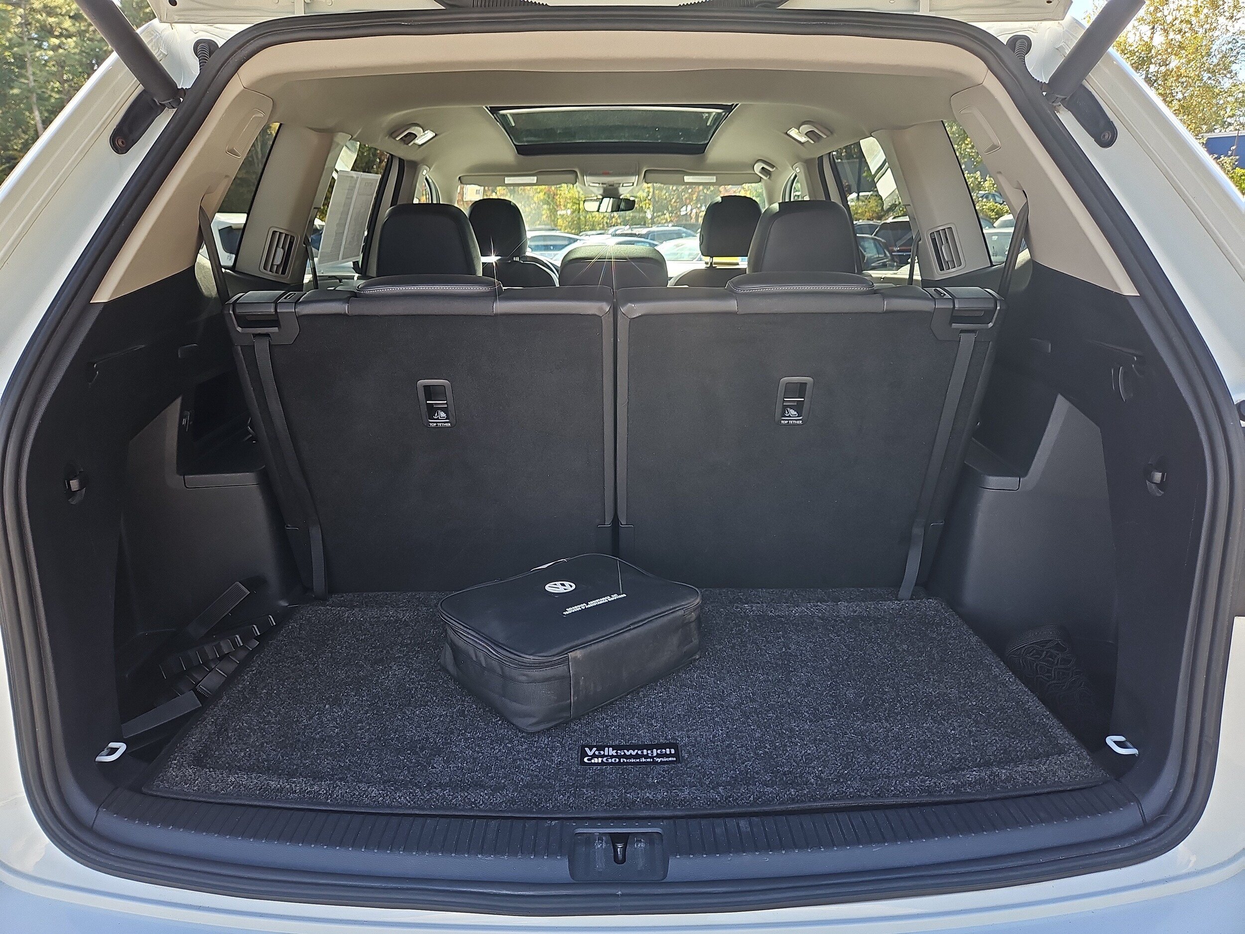 Used 2018 Volkswagen Atlas SEL Premium AWD/4WD image 37