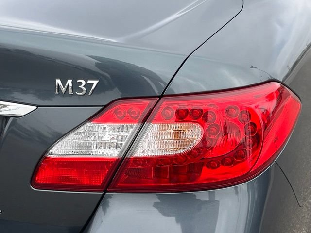 Used 2012 INFINITI M37 w/ Premium Pkg RWD image 31