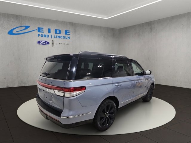Used 2024 Lincoln Navigator Black Label image 8