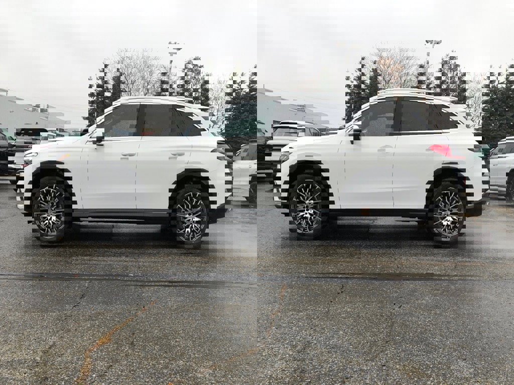 New 2025 Mercedes-Benz GLC 300 4MATIC image 7