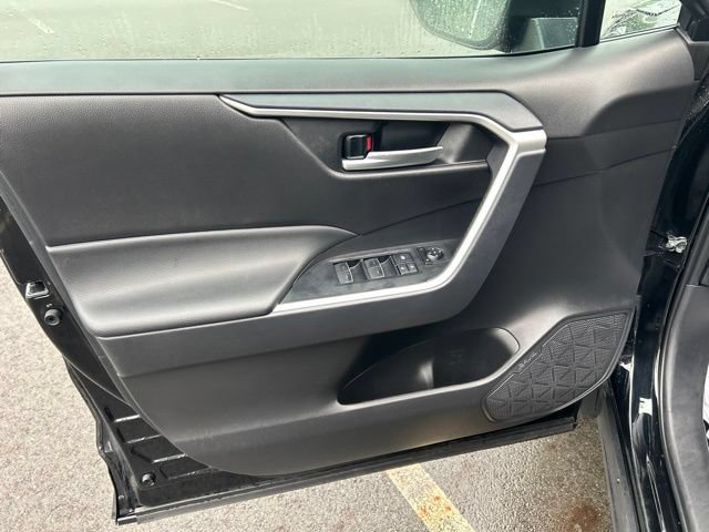 Certified 2025 Toyota RAV4 XLE AWD/4WD image 21