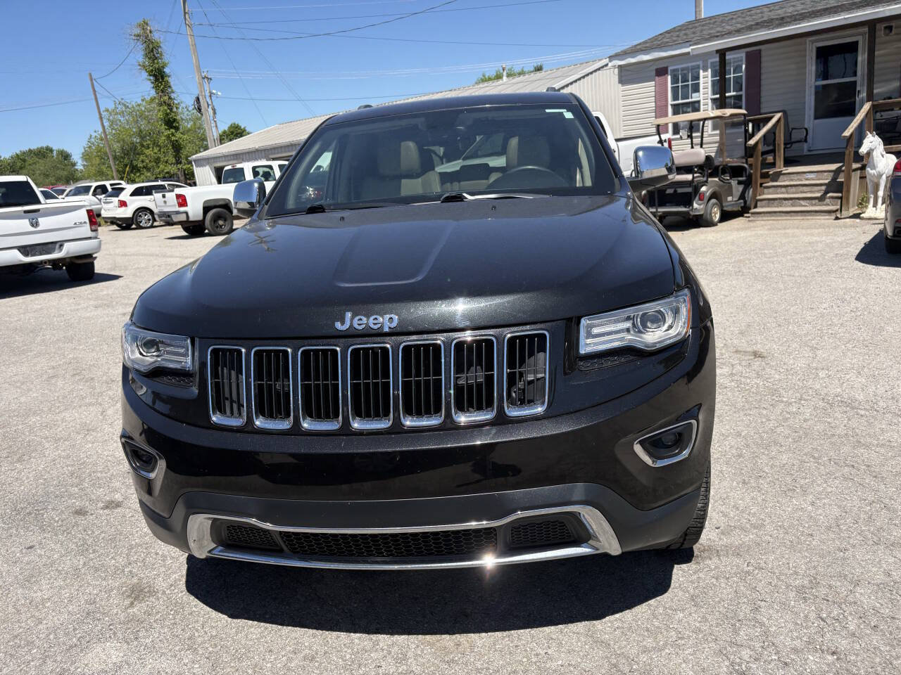 Used 2014 Jeep Grand Cherokee Limited w/ Luxury Group II AWD/4WD image 4