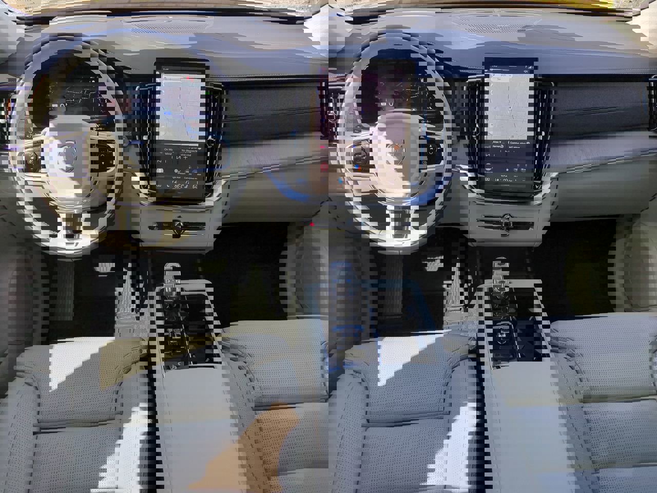 New 2026 Volvo XC90 T8 Ultra image 13