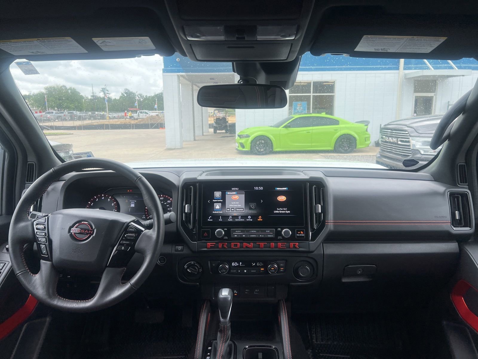 Used 2025 Nissan Frontier PRO-4X AWD/4WD image 9