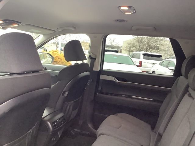 Used 2023 Hyundai Palisade SE image 20
