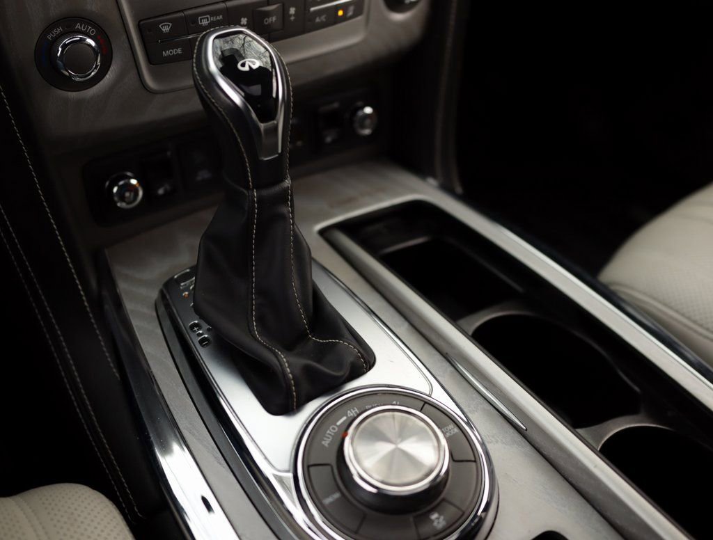 Used 2019 INFINITI QX80 Limited w/ All-Season Package image 24