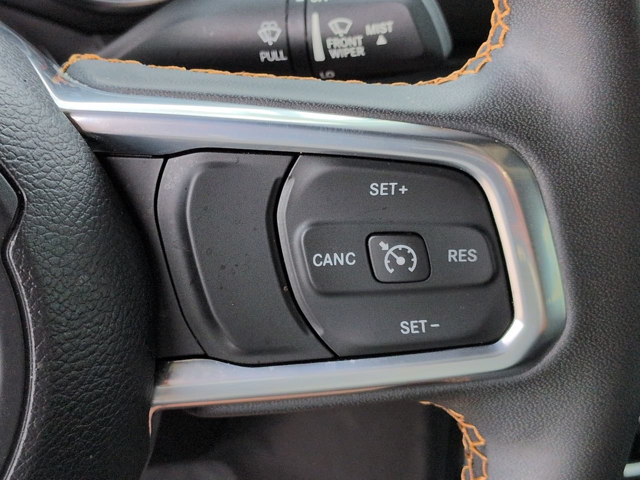 Used 2023 Jeep Gladiator Overland AWD/4WD image 26
