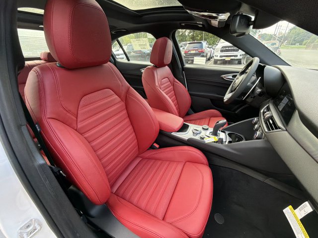 New 2026 Alfa Romeo Giulia AWD w/ Driving Assist Package image 15