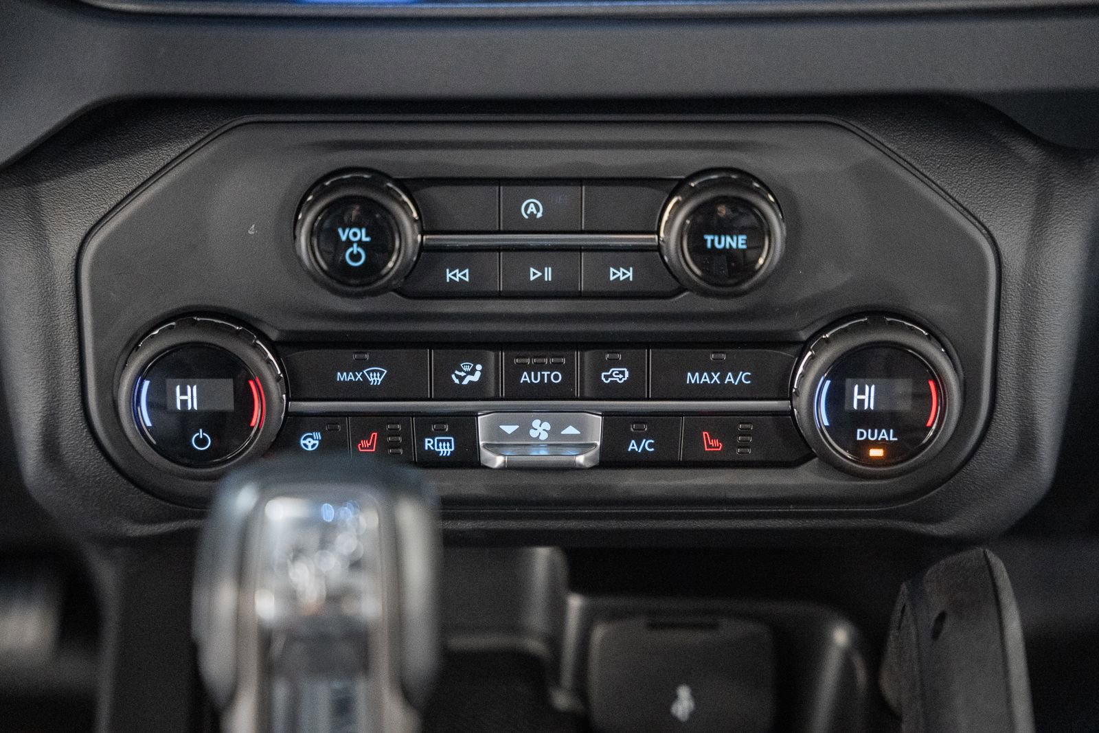 Certified 2025 Ford Bronco Badlands image 32