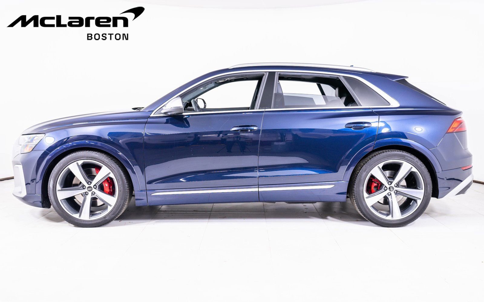 Used 2024 Audi SQ8 Prestige w/ Prestige Package image 2