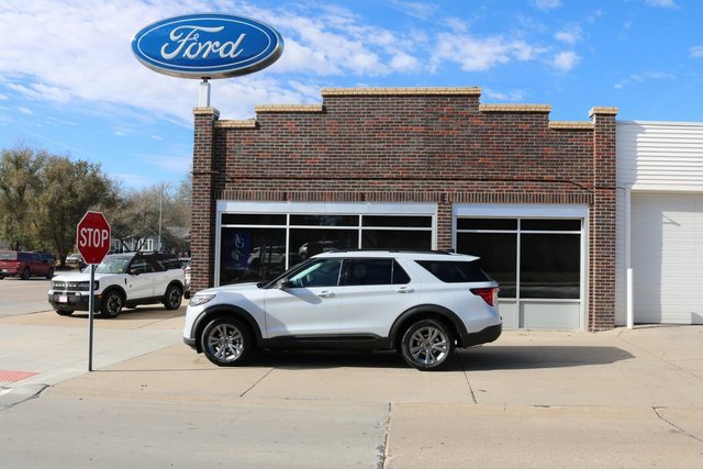 New 2026 Ford Explorer Active w/ Active Comfort Package