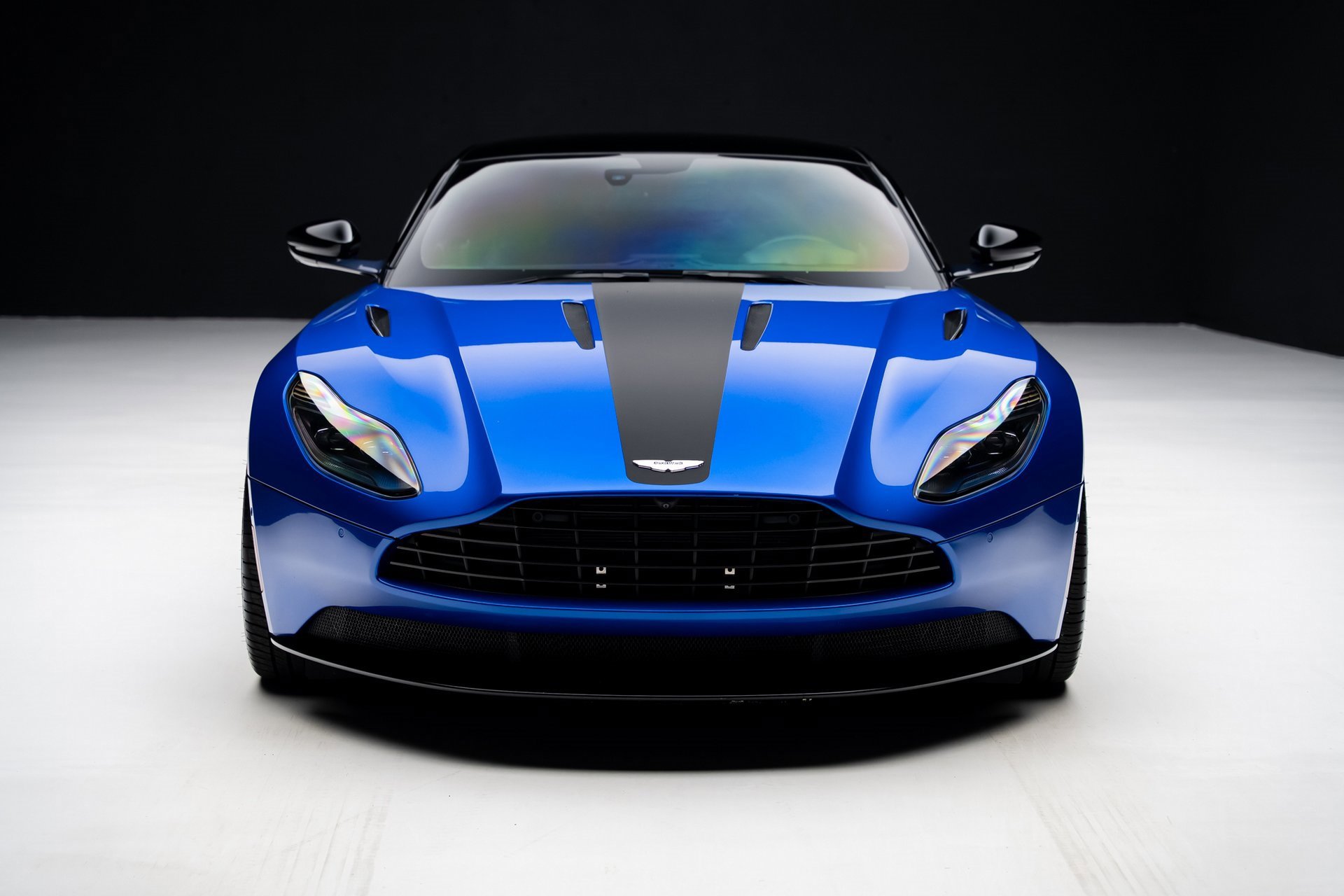 Used 2020 Aston Martin DB11 AMR image 7