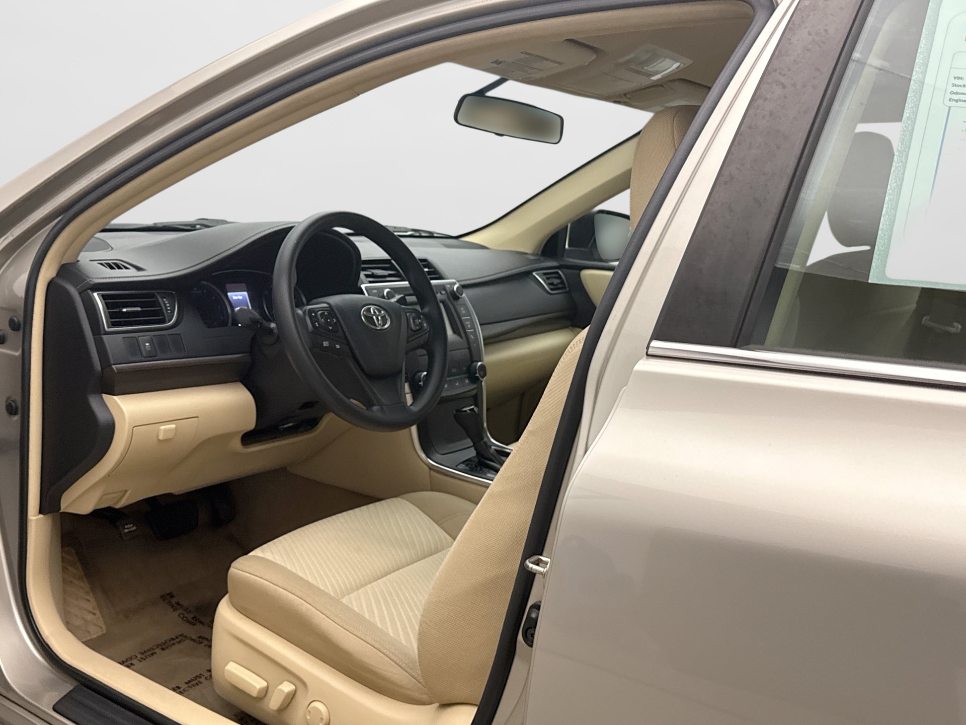 Used 2016 Toyota Camry LE FWD image 10