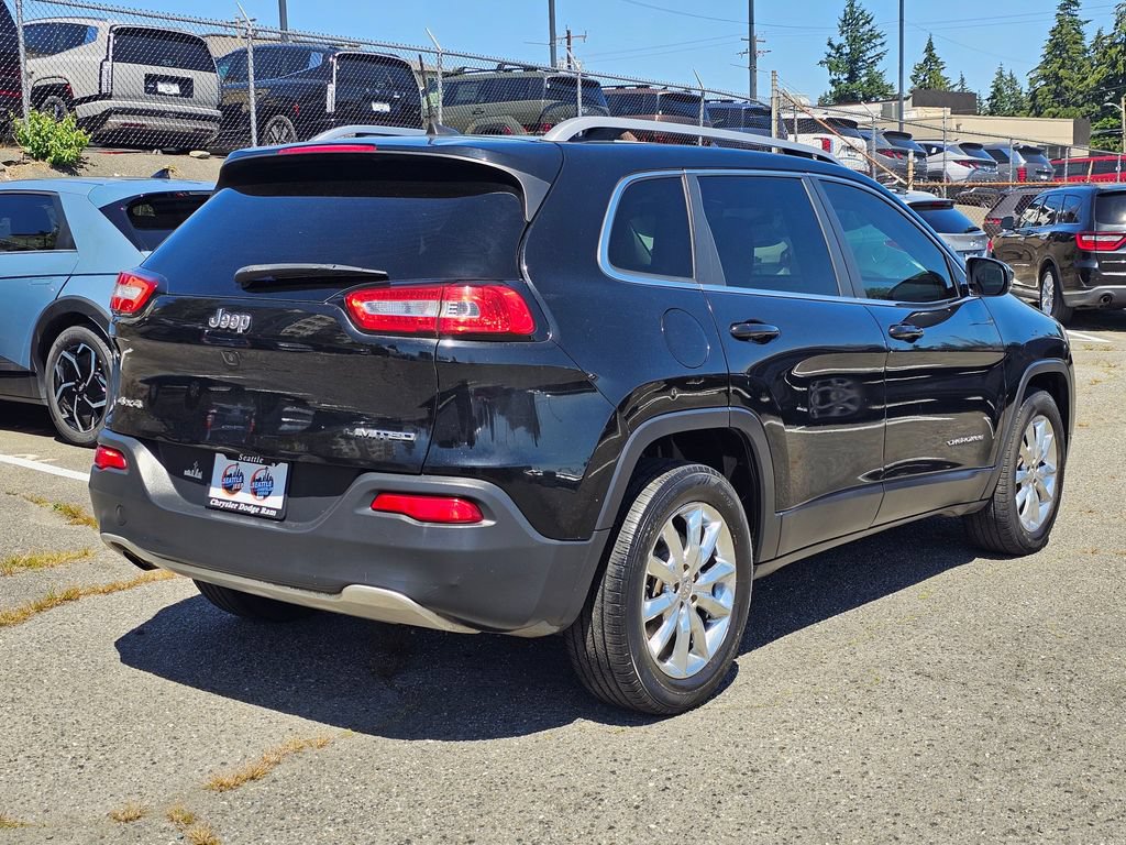 Used 2017 Jeep Cherokee Limited AWD/4WD image 8