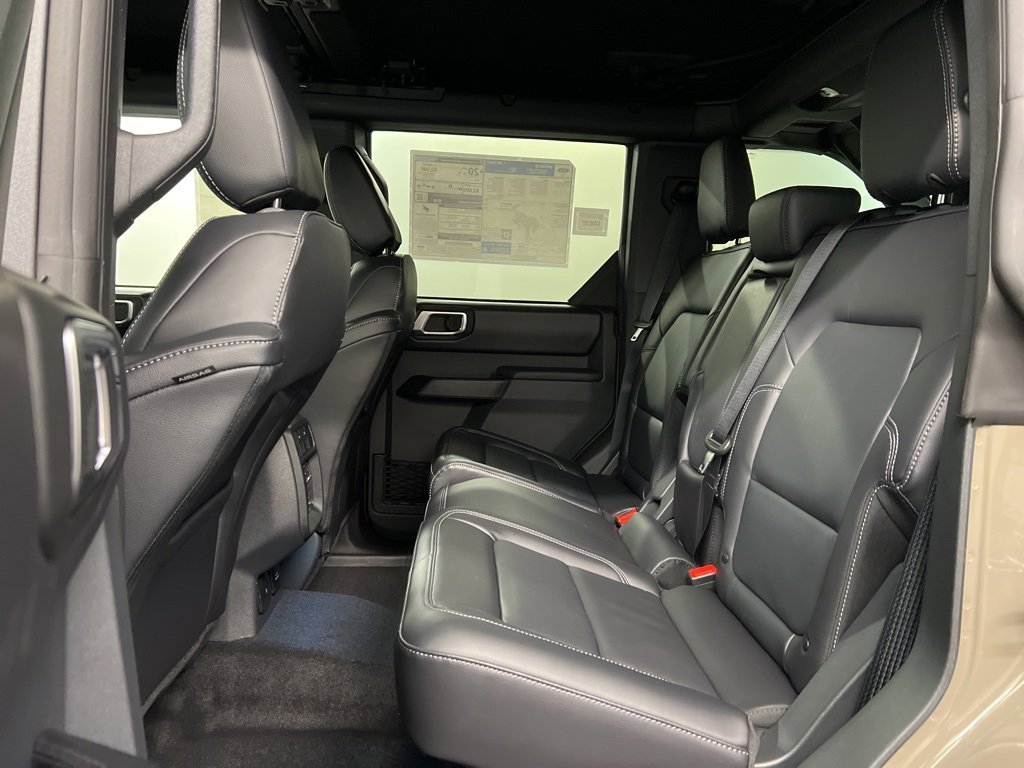 New 2025 Ford Bronco Outer Banks image 32