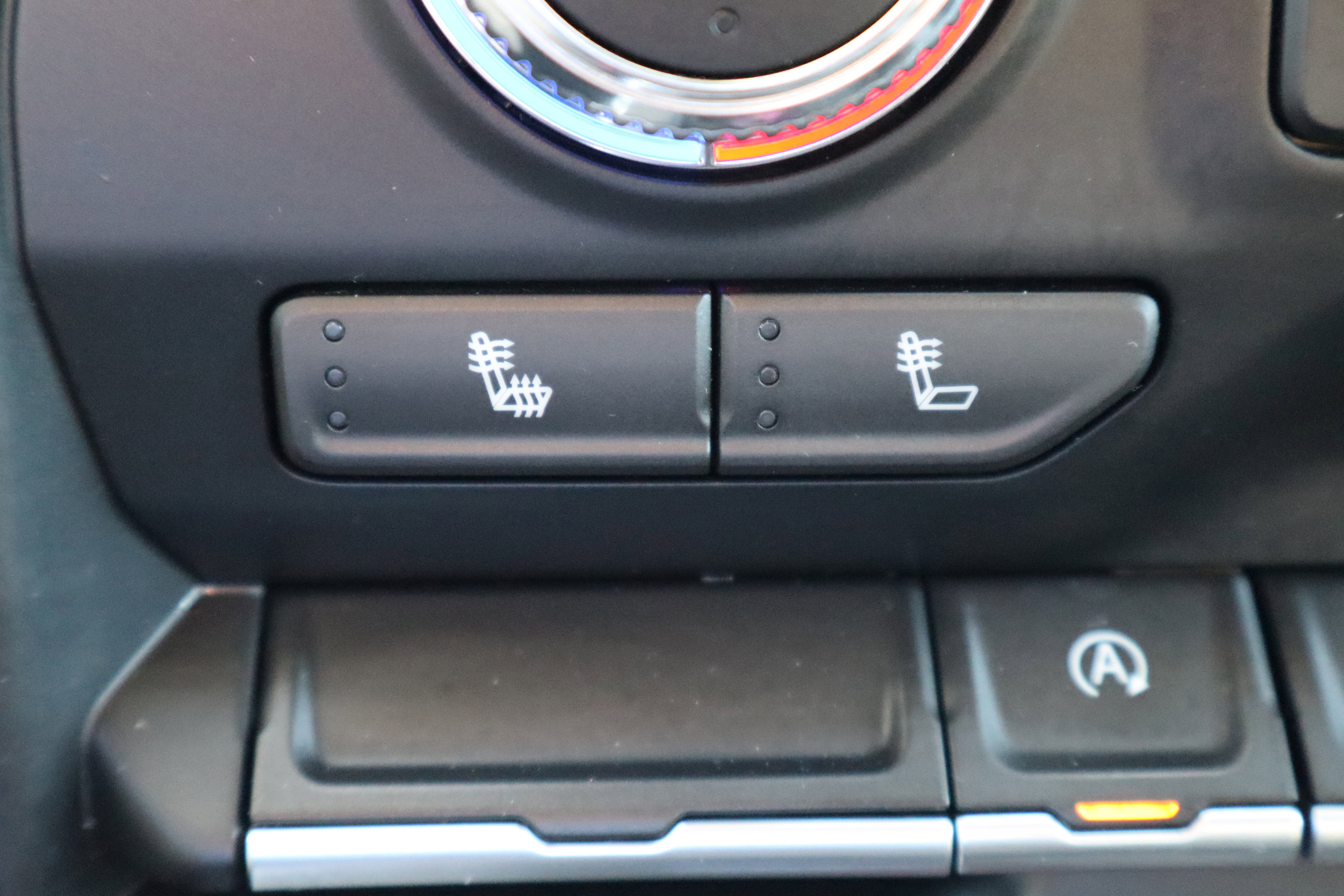 Used 2022 GMC Sierra 1500 Elevation w/ LPO, Elevation Black Package image 22