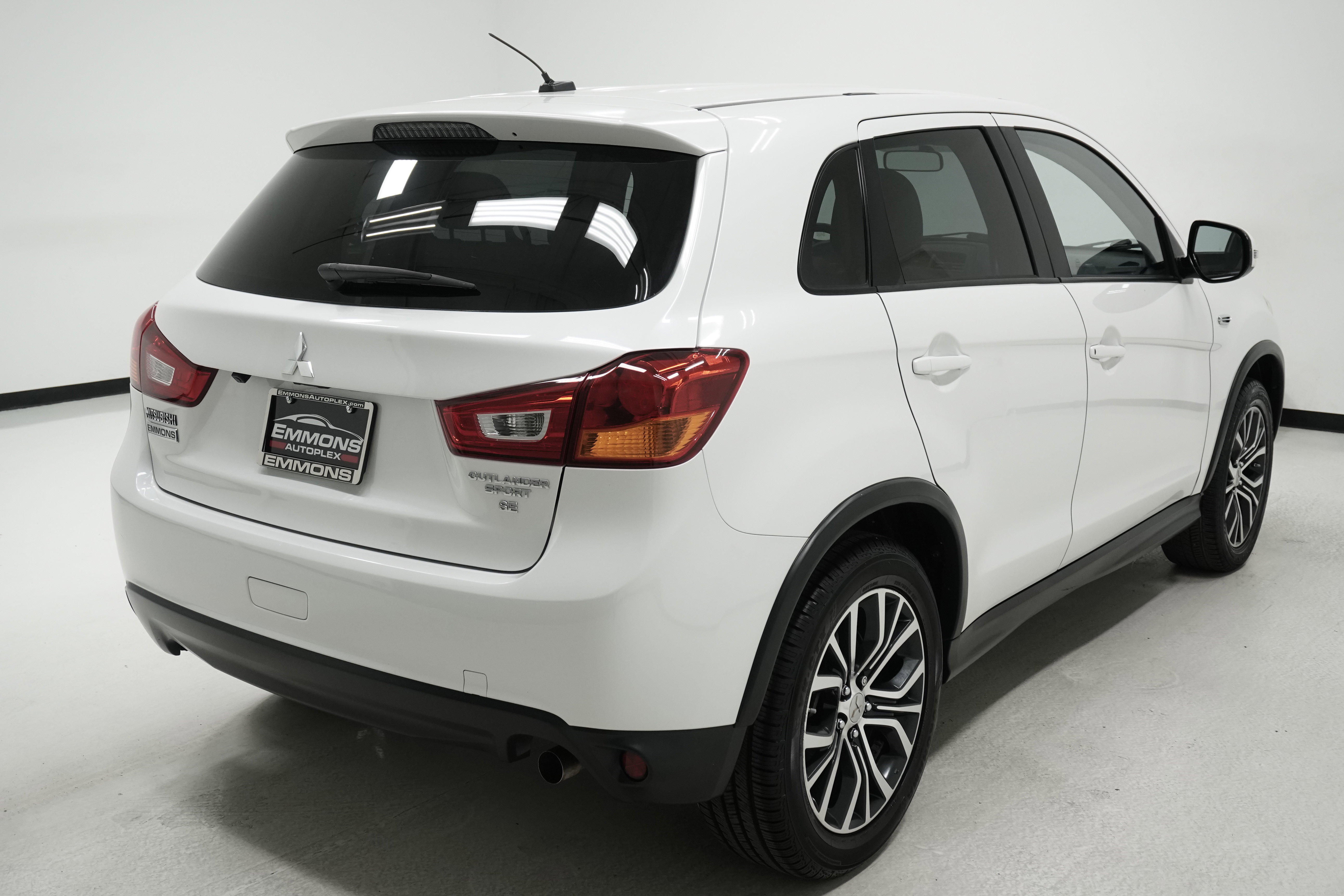 Used 2016 Mitsubishi Outlander Sport FWD image 4