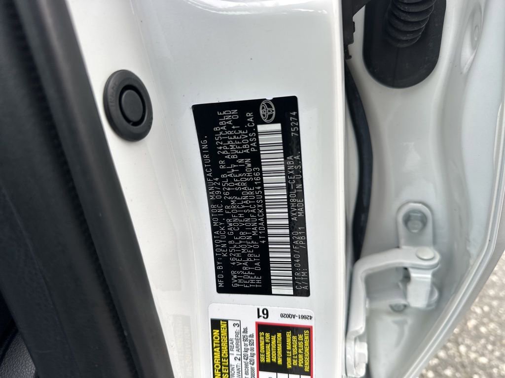 Used 2025 Toyota Camry LE FWD image 33