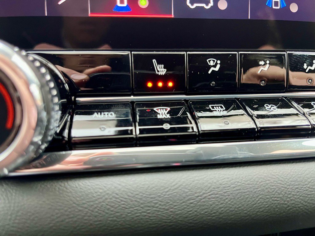 New 2026 GMC Canyon Elevation w/ Convenience Package image 26