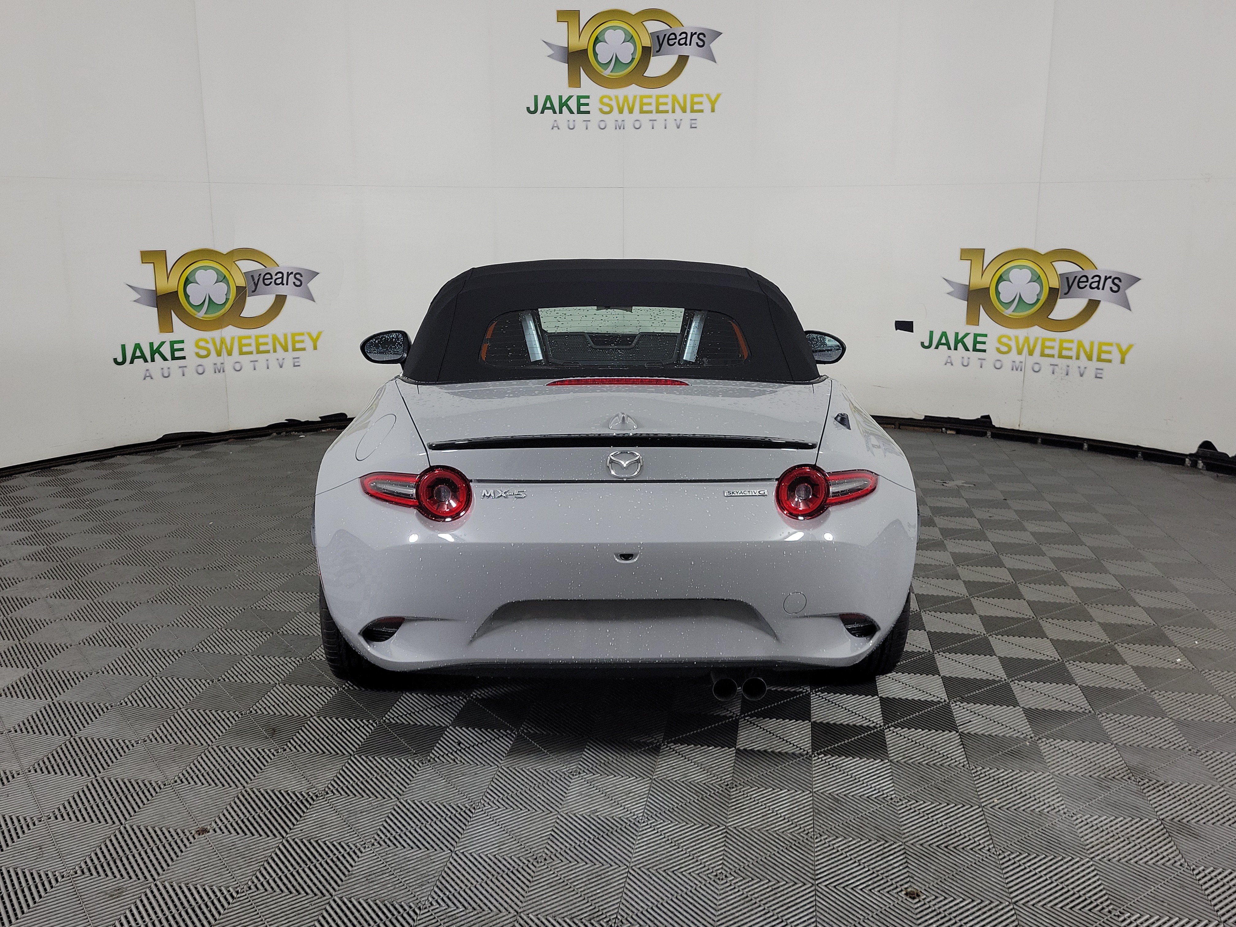 New 2026 MAZDA MX-5 Miata Club w/ Weather Package RWD image 7