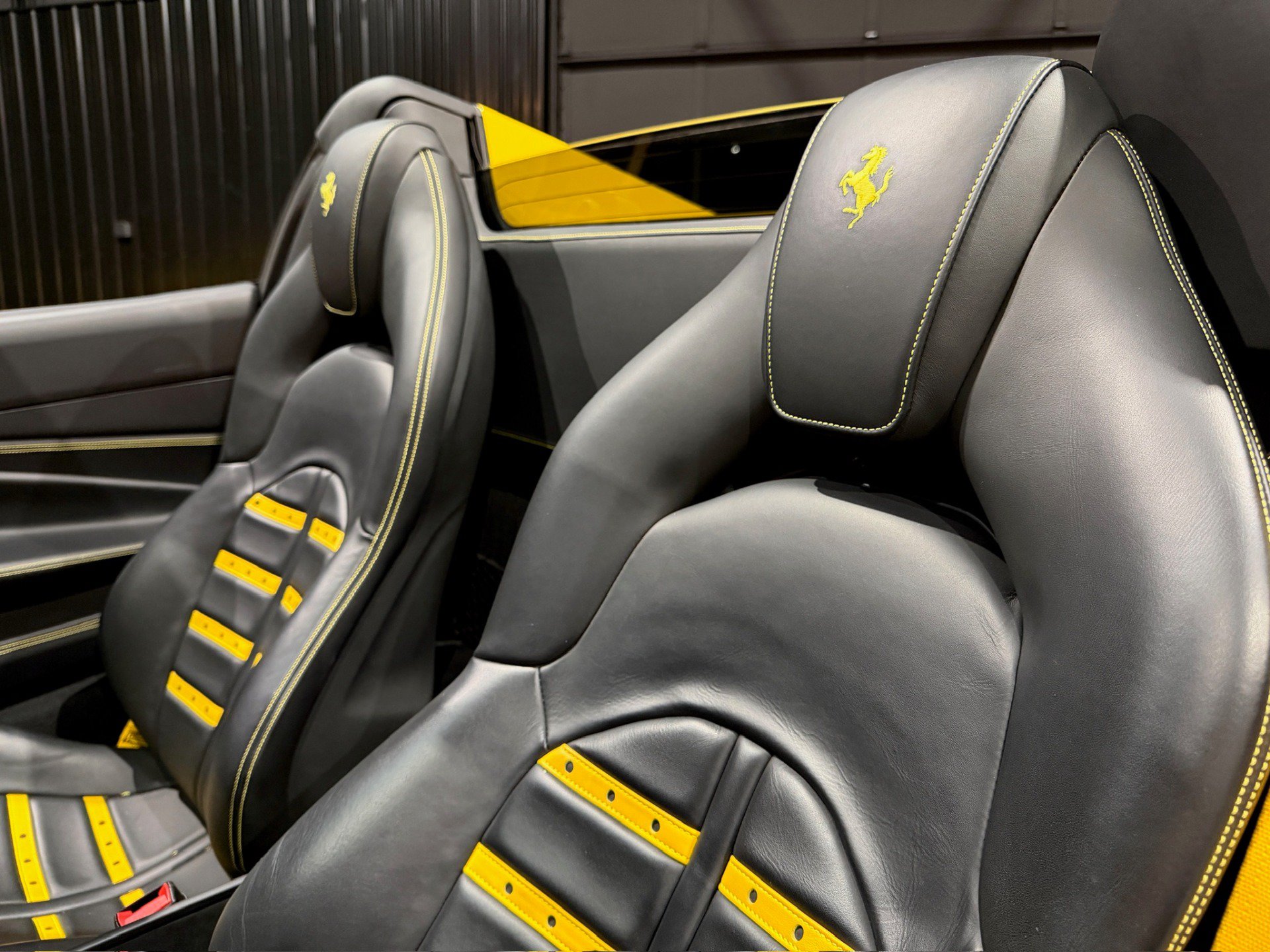 Used 2023 Ferrari F8 Tributo RWD image 67
