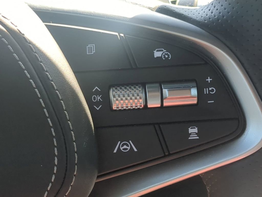 Used 2025 Genesis GV70 3.5T Sport w/ Sport Advanced Package image 25