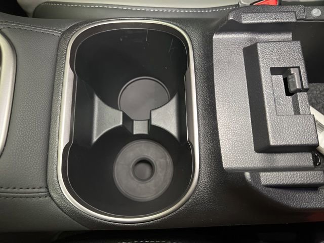 Certified 2025 Subaru Outback Limited w/ Popular Package #2 image 30