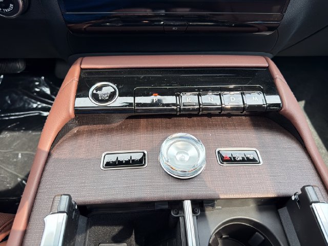 New 2026 Lincoln Navigator L Reserve AWD/4WD image 33