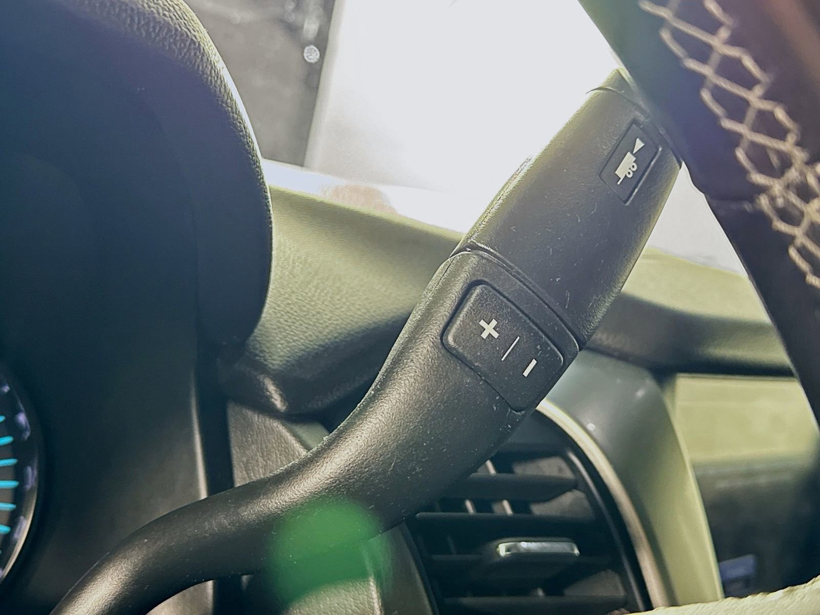 Used 2019 Chevrolet Tahoe LS AWD/4WD image 14