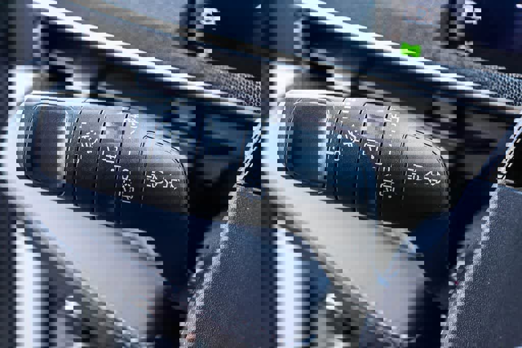 Used 2025 Ford Mustang Mach-E Premium image 19