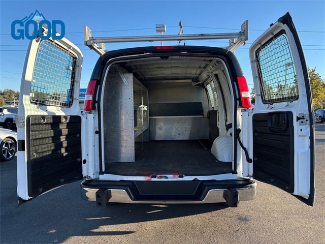 Used 2019 Chevrolet Express 2500 w/ Driver Convenience Package image 25