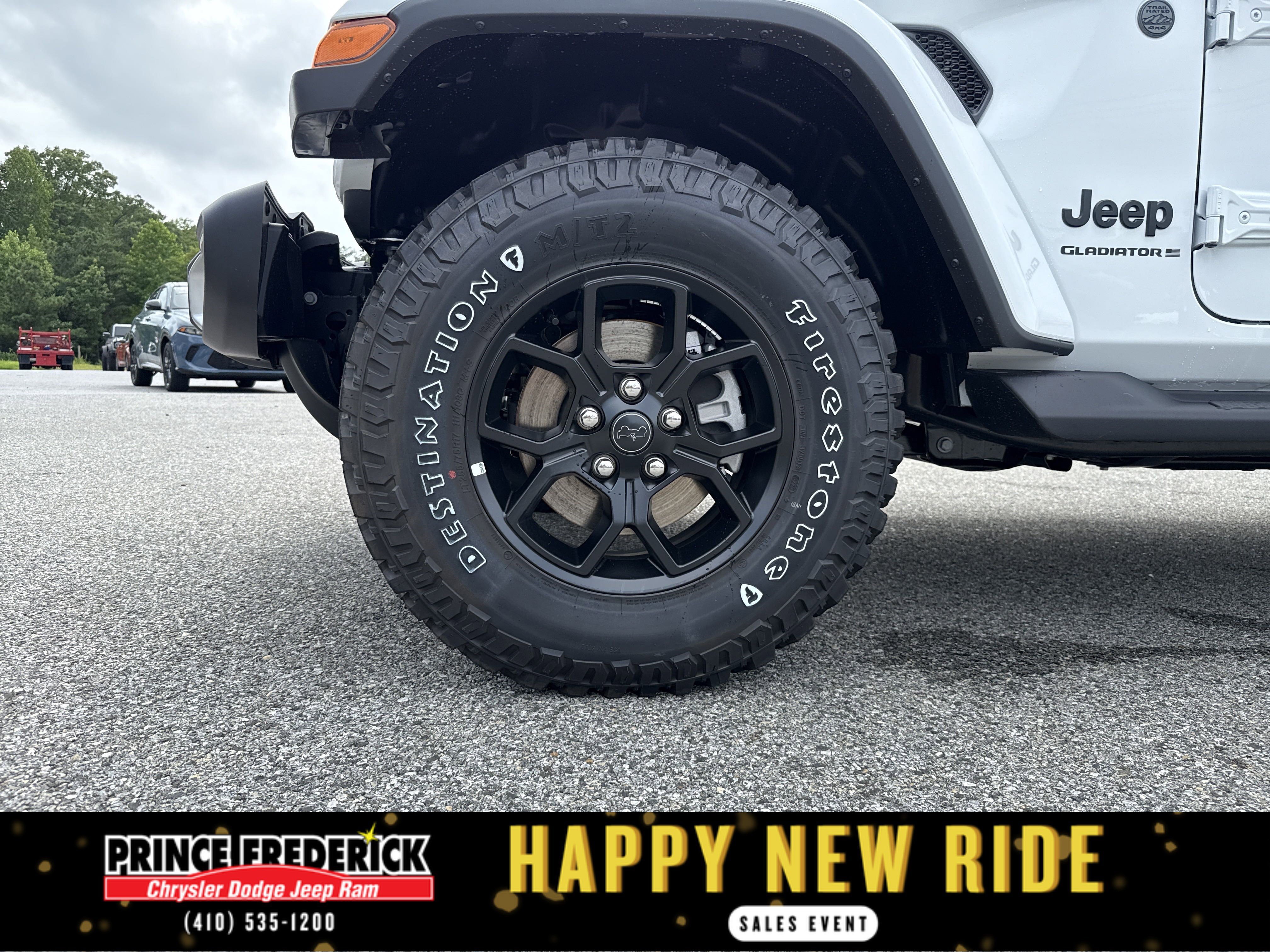 New 2025 Jeep Gladiator High Tide image 9