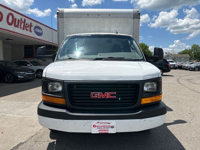 Used 2016 GMC Savana 3500 Extended RWD image 3