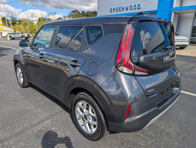 Used 2024 Kia Soul LX w/ Option Group 015 image 3