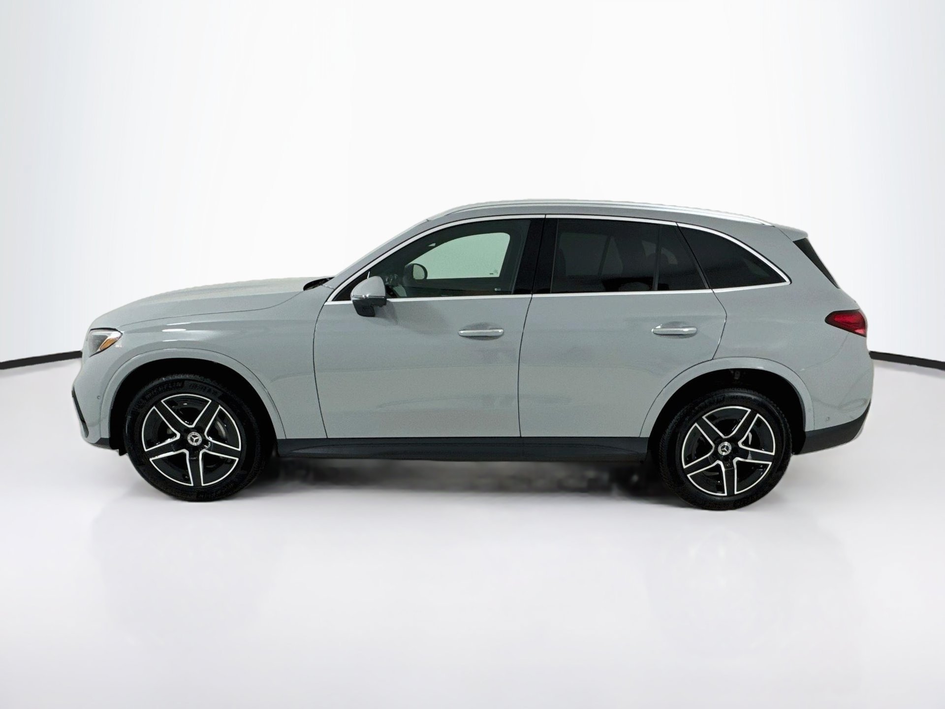 New 2027 Mercedes-Benz GLC 300 4MATIC image 5
