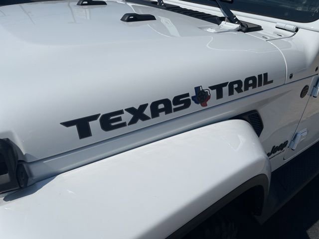 New 2025 Jeep Gladiator Sport image 4