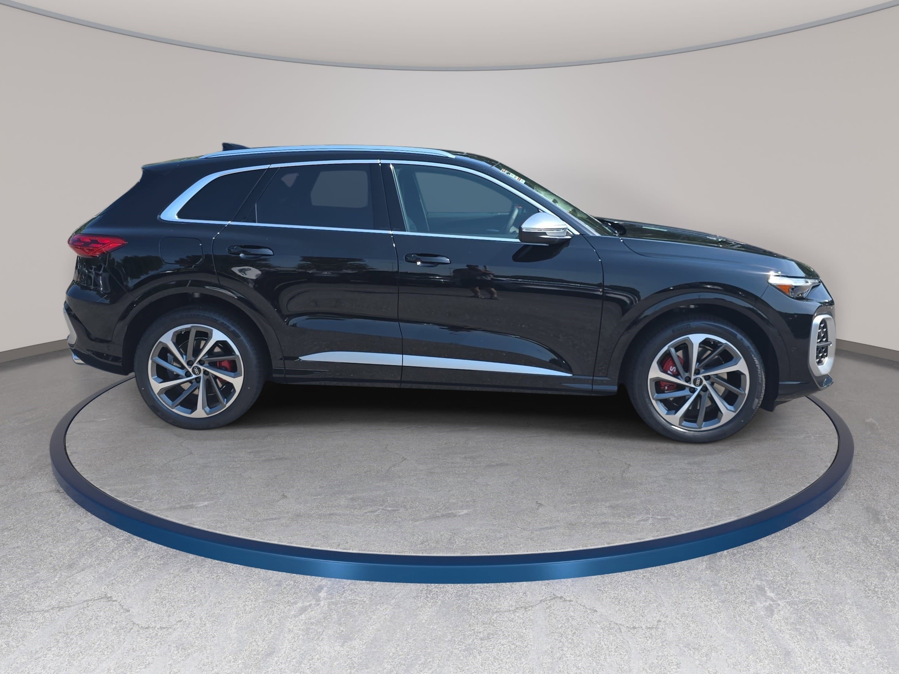 New 2026 Audi SQ5 Premium Plus AWD/4WD image 4