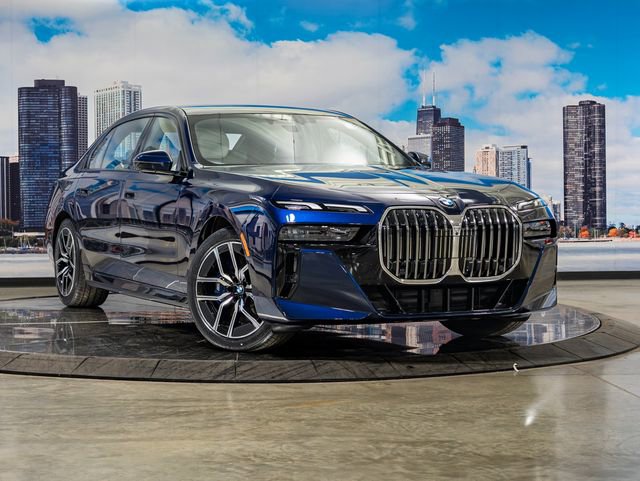 Used 2026 BMW 740i xDrive image 1