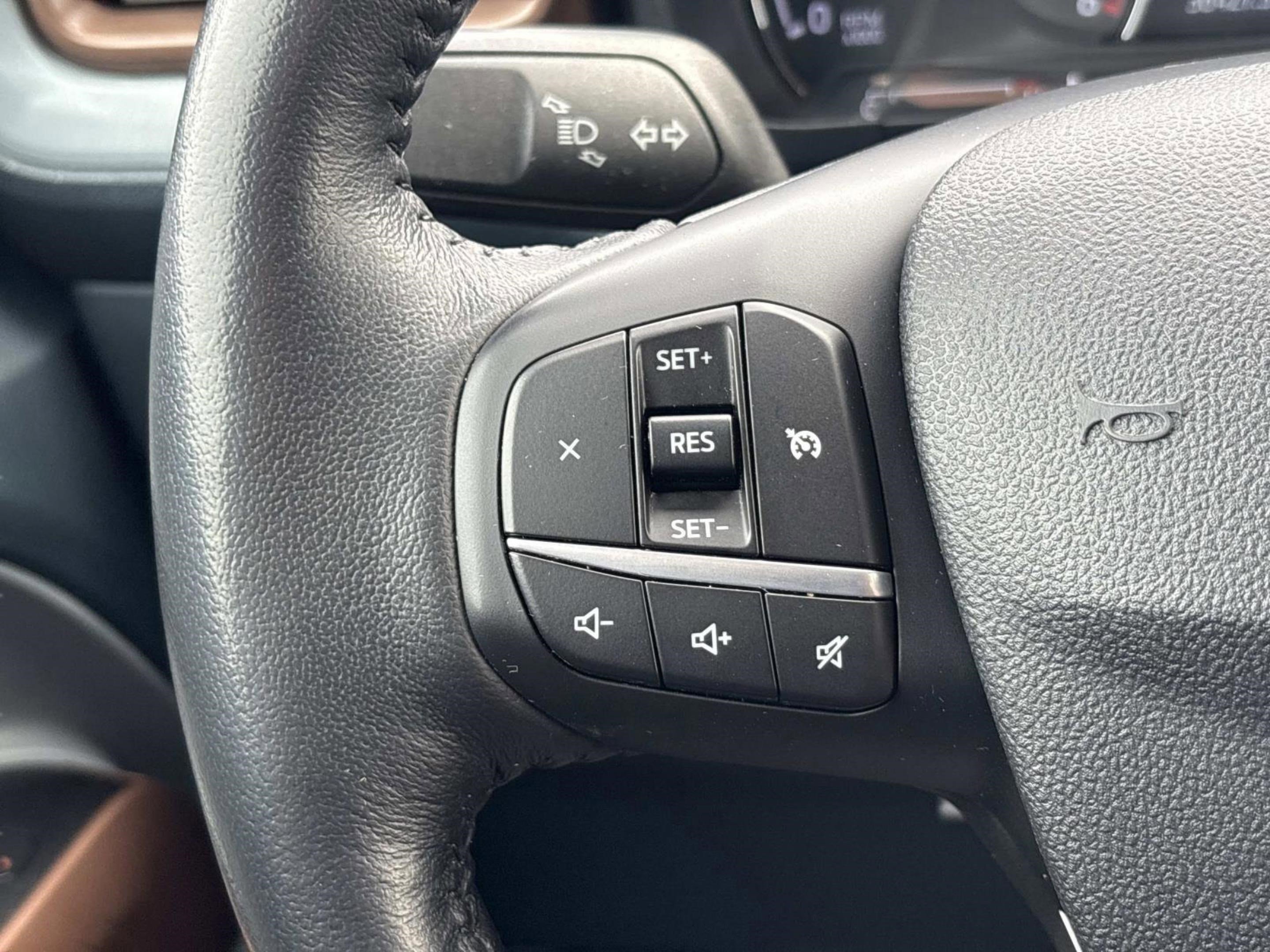 Used 2022 Ford Maverick Lariat w/ Equipment Group 500A Standard image 26