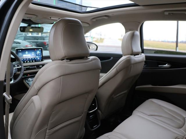 Used 2023 Lincoln Nautilus Reserve w/ Equipment Group 201A image 14