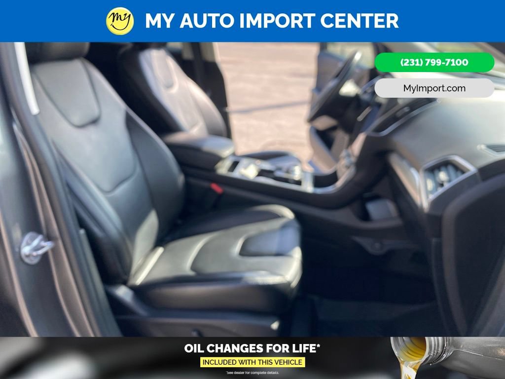 Used 2022 Ford Edge Titanium AWD/4WD image 16